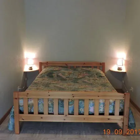 Au Pied Du Mont Lozere 2 Apartment *